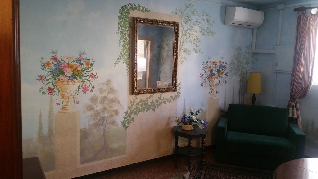 Palazzo Camozzini Apartments Verona Room photo